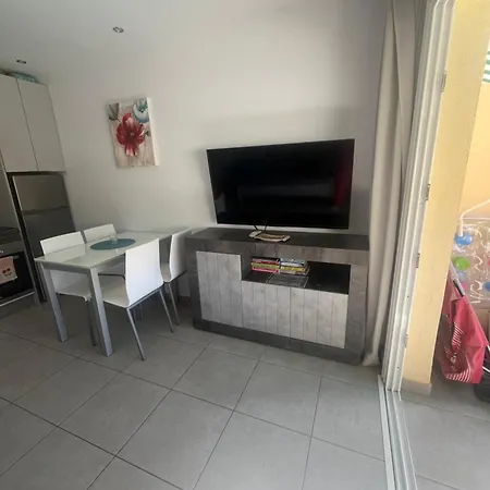 Sunny Pool View & Airco Symon Mareverde Appartamento